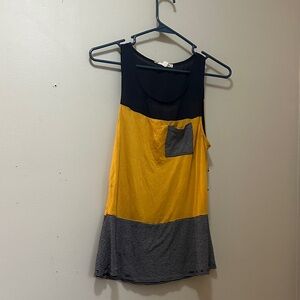 It Gal Yellow and Black Colorblock Tank Top